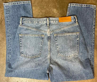 Bids & Dibs, Inc. Size 28 Blue Jeans