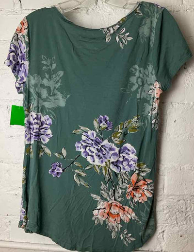 Maurices Size S Green Short Sleeve