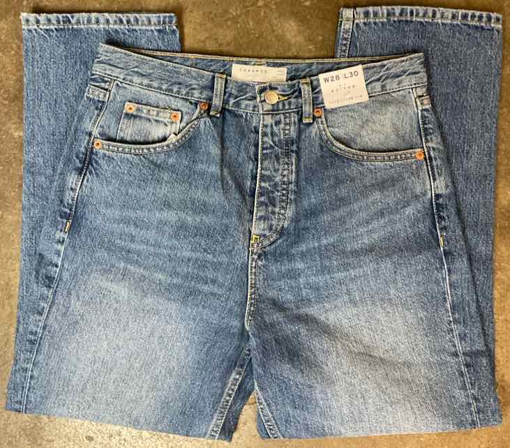 Bids & Dibs, Inc. Size 28 Blue Jeans