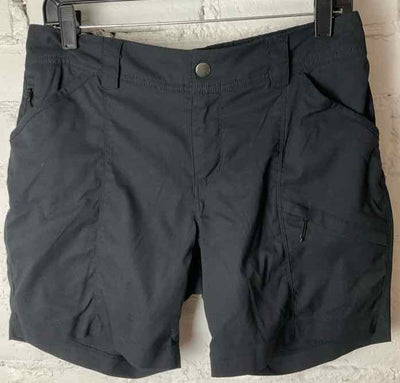Bids & Dibs, Inc. Size 6 Black Shorts