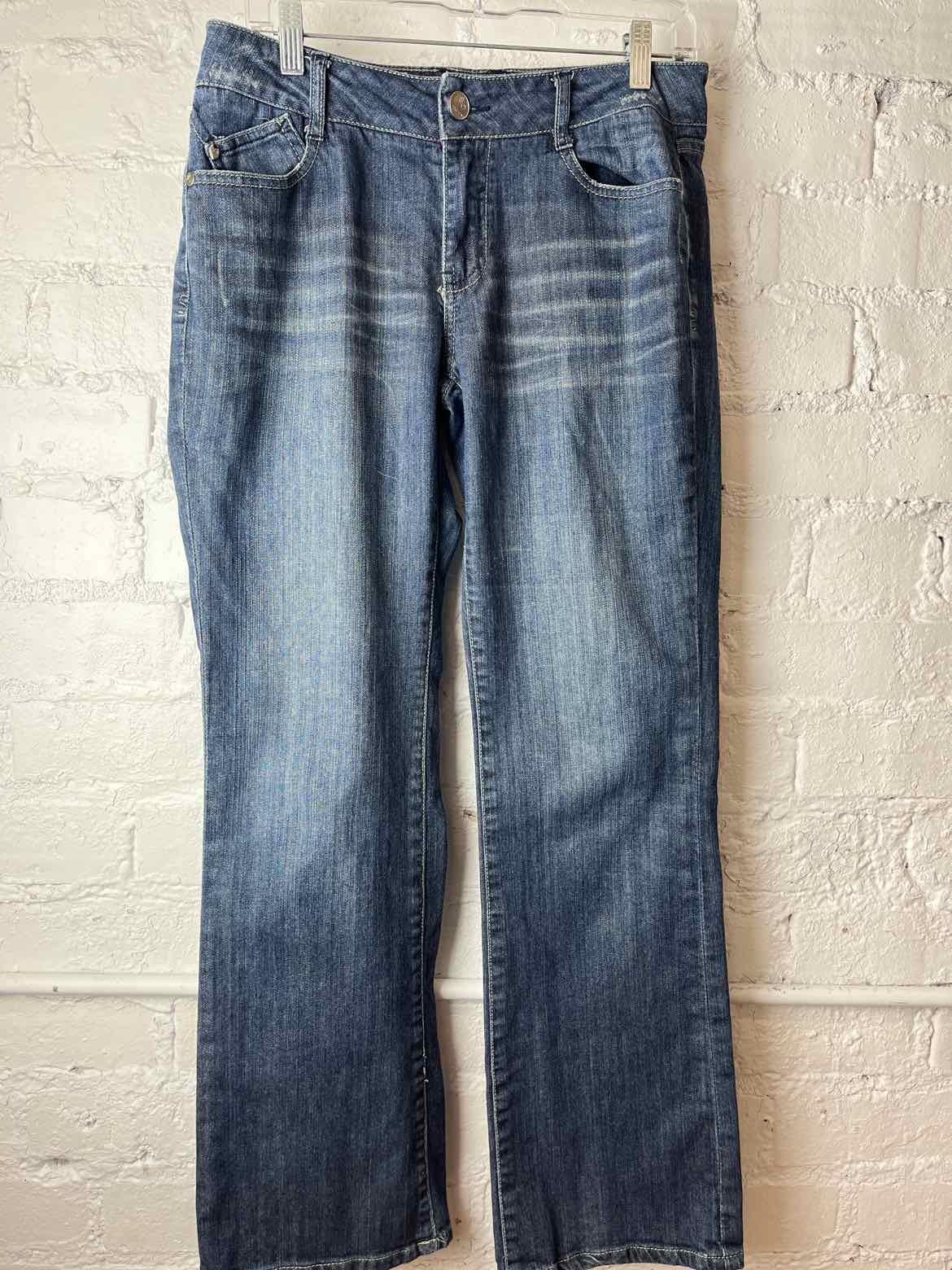 Bids & Dibs, Inc. Size 6 Blue Jeans