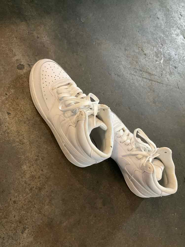 Nike 7.5 White Womens Shoes
