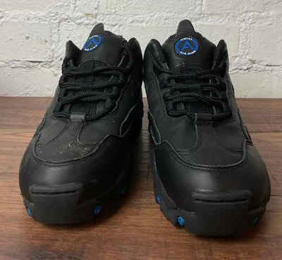 Bids & Dibs, Inc. 7.5 Black Sneakers