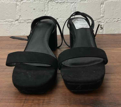 Bids & Dibs, Inc. 12 Black Heels