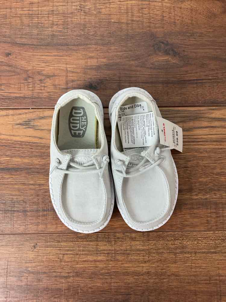 Child Size 8 Slip-Ons