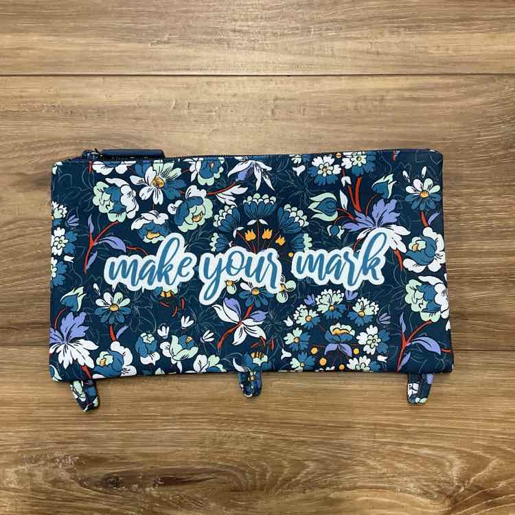 Vera Bradley Womens Accessories