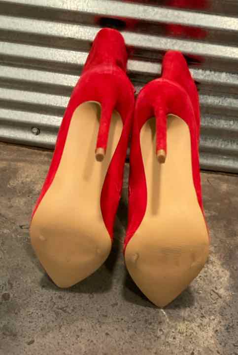 7.5 Steve Madden Red Womens Shoes