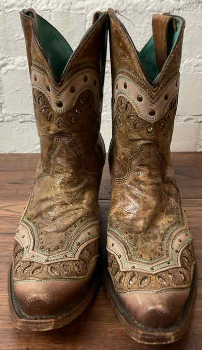 Bids & Dibs, Inc. 8 Brown Boots