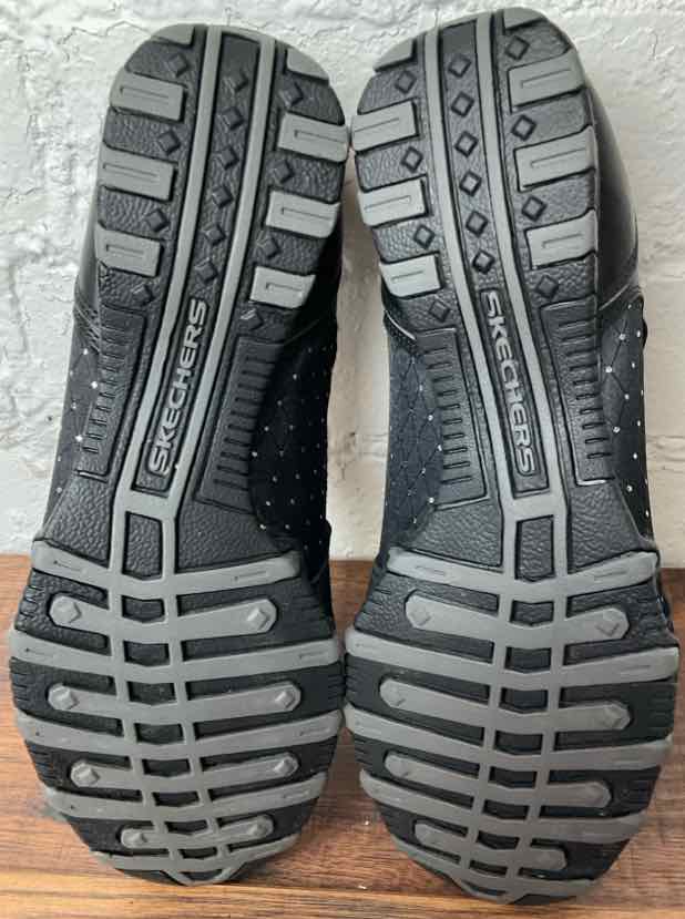 Skechers 9 Black Sneakers