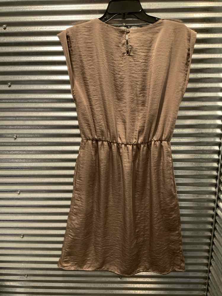 Old Navy Taupe Womens Dresses & Skirts