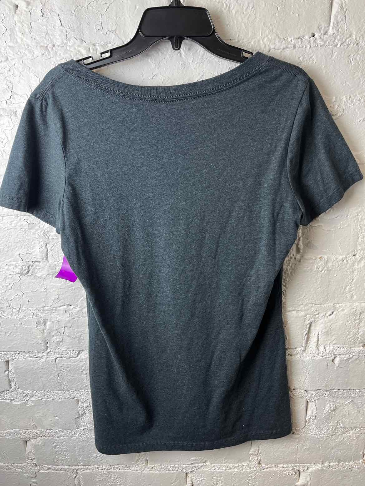 Bids & Dibs, Inc. Size XL Gray Short Sleeve