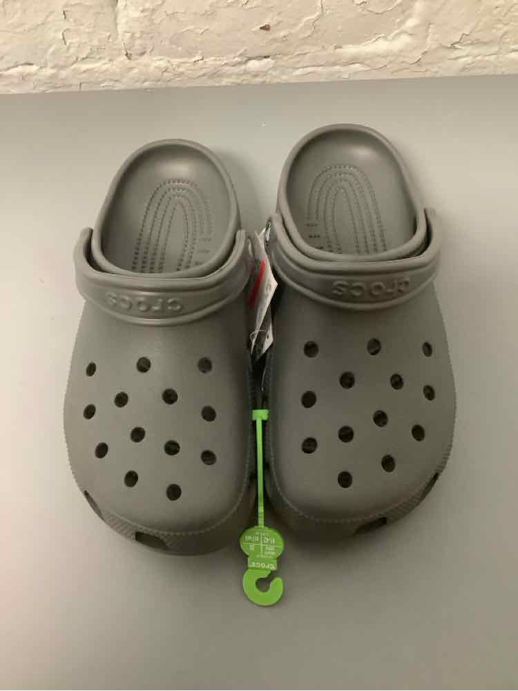 Crocs 10 Gray Slip-Ons