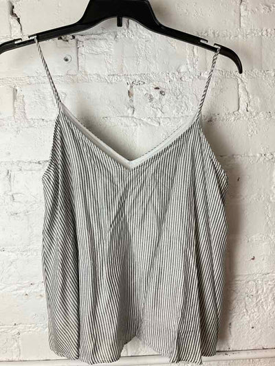 Bids & Dibs, Inc. Size M White Sleeveless