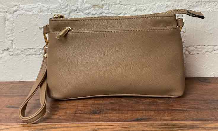 Bids & Dibs, Inc. Brown Bags & Purse