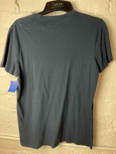 Bids & Dibs, Inc. Size M Blue Short Sleeve