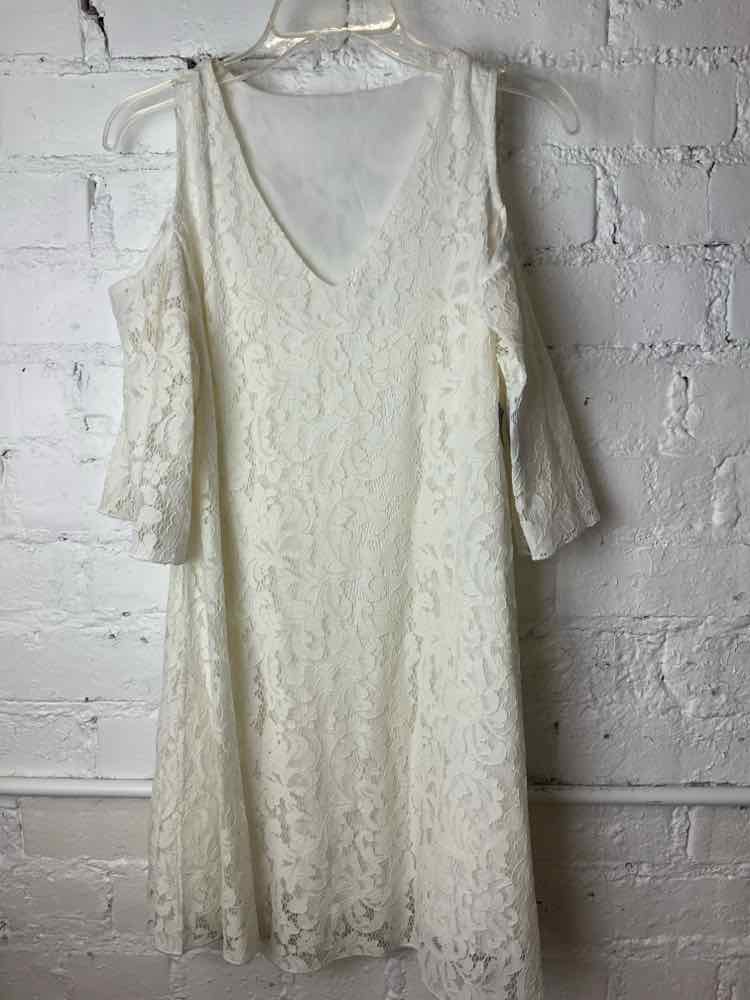 Bids & Dibs, Inc. Cream Dress