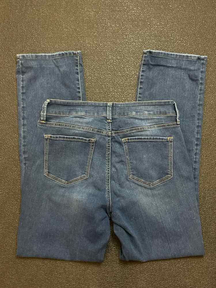 Bids & Dibs, Inc. Size 8 Blue Jeans