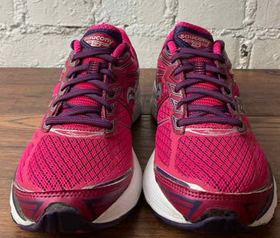 Saucony 10 Pink Sneakers