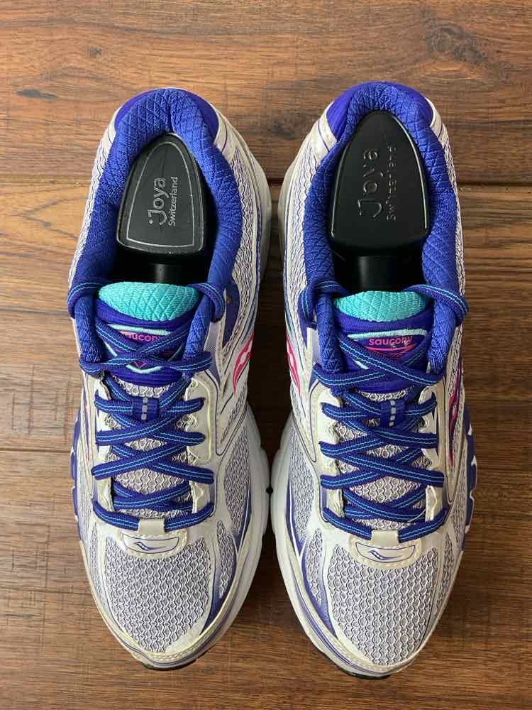 Saucony 10 Multi-Color Sneakers