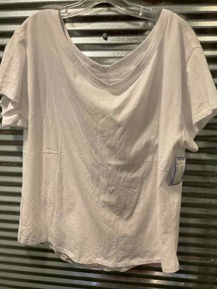 Size M Fabletics White Womens Tops