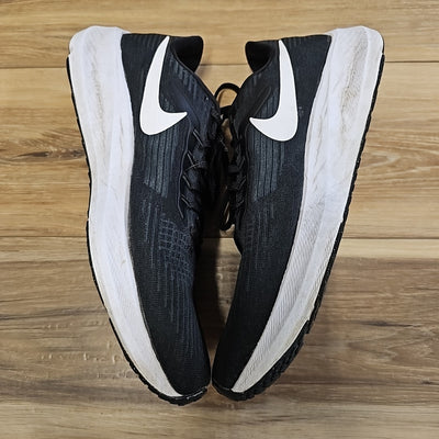 Nike 11.5 Black Sneakers