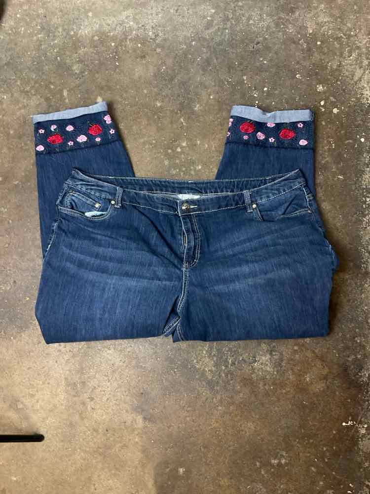 Bids & Dibs, Inc. Size 24W Blue Jeans