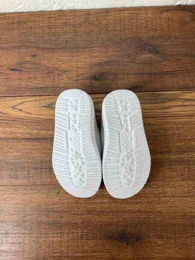 Child Size 8 Slip-Ons