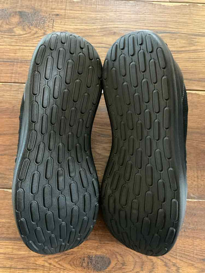 Child Size 5 Boys Shoes