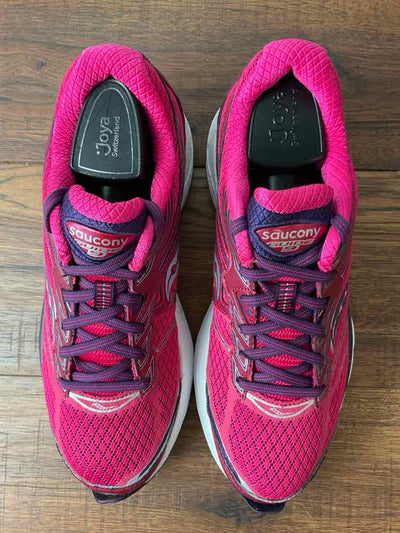 Saucony 10 Pink Sneakers