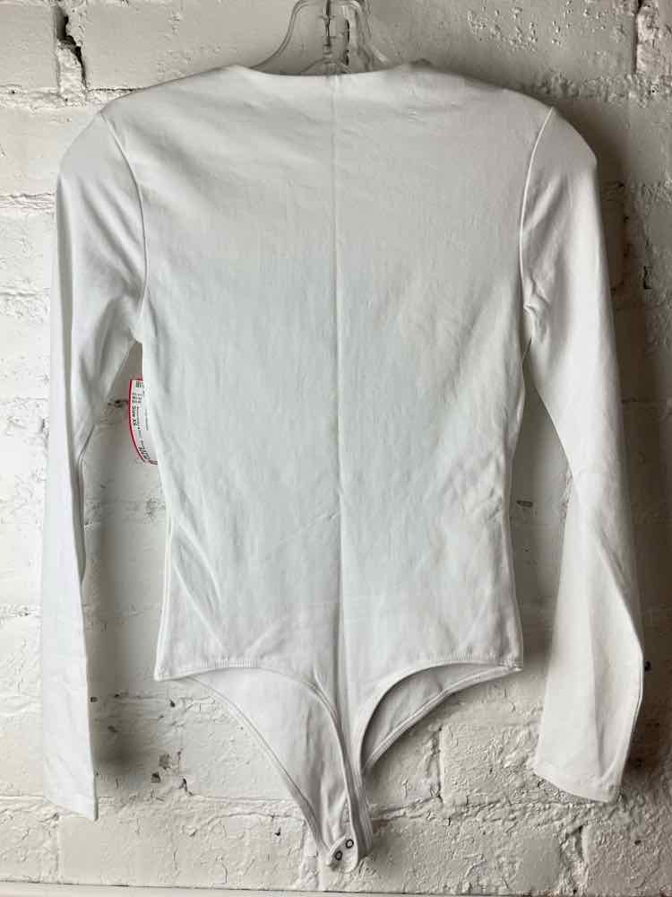 Abercrombie & Fitch Size XS White Long Sleeve