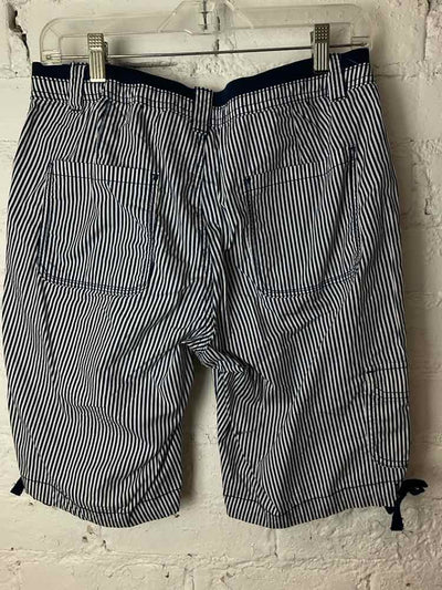 St. John's Bay Size 8 Navy Shorts