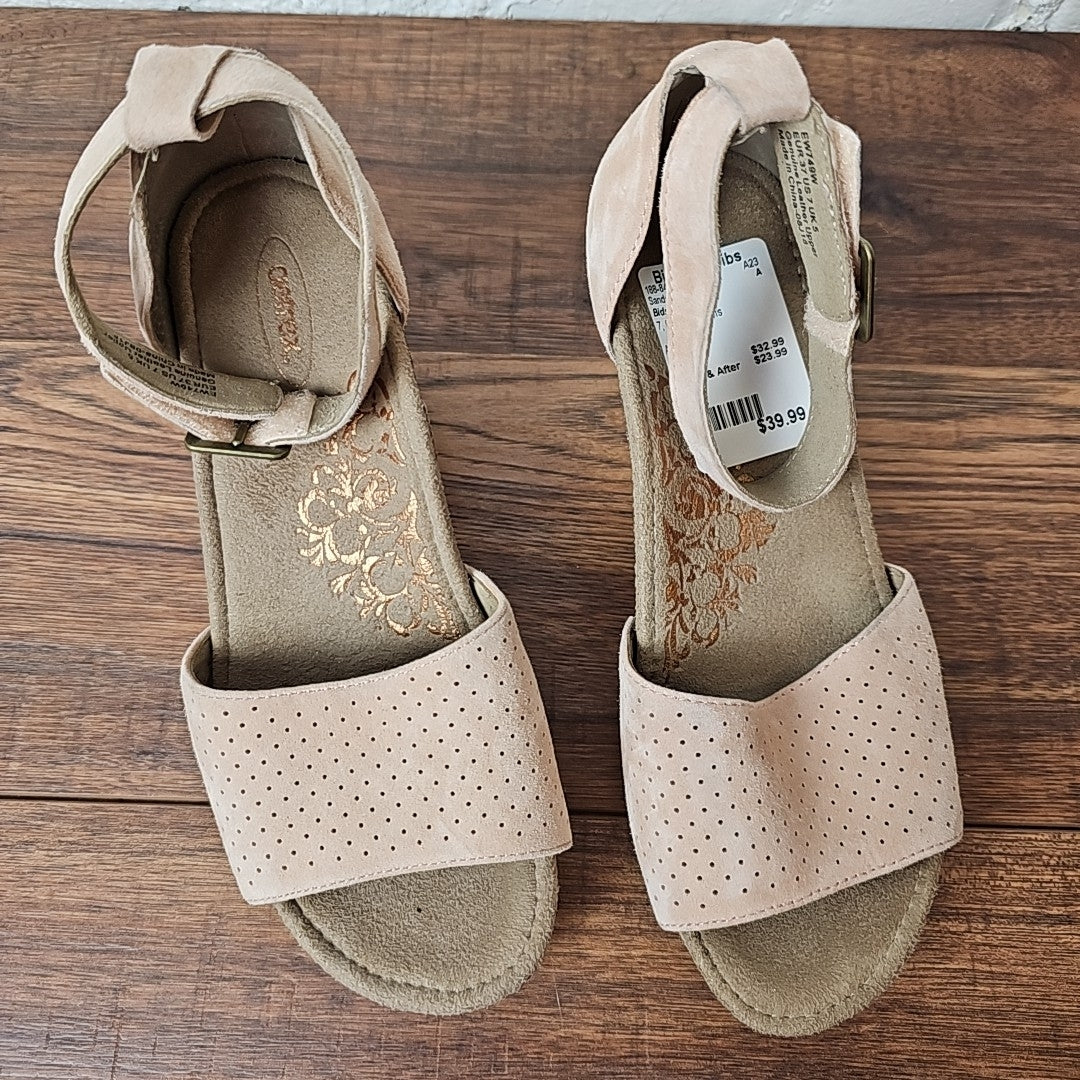 Bids & Dibs, Inc. 7 Pink Sandals